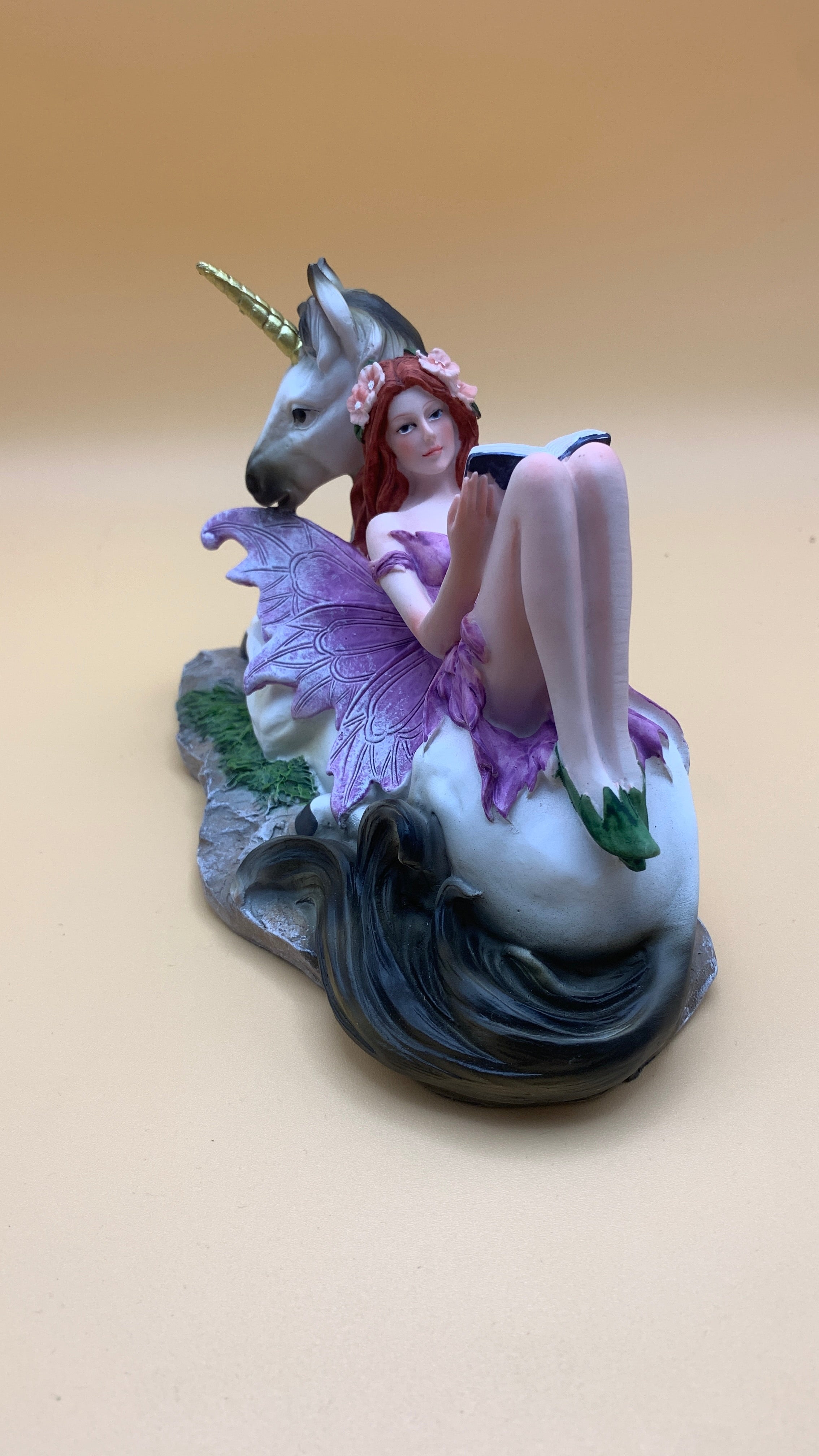 Figura Hada Espíritu del Bosque y Unicornio "Sueña Despierto"