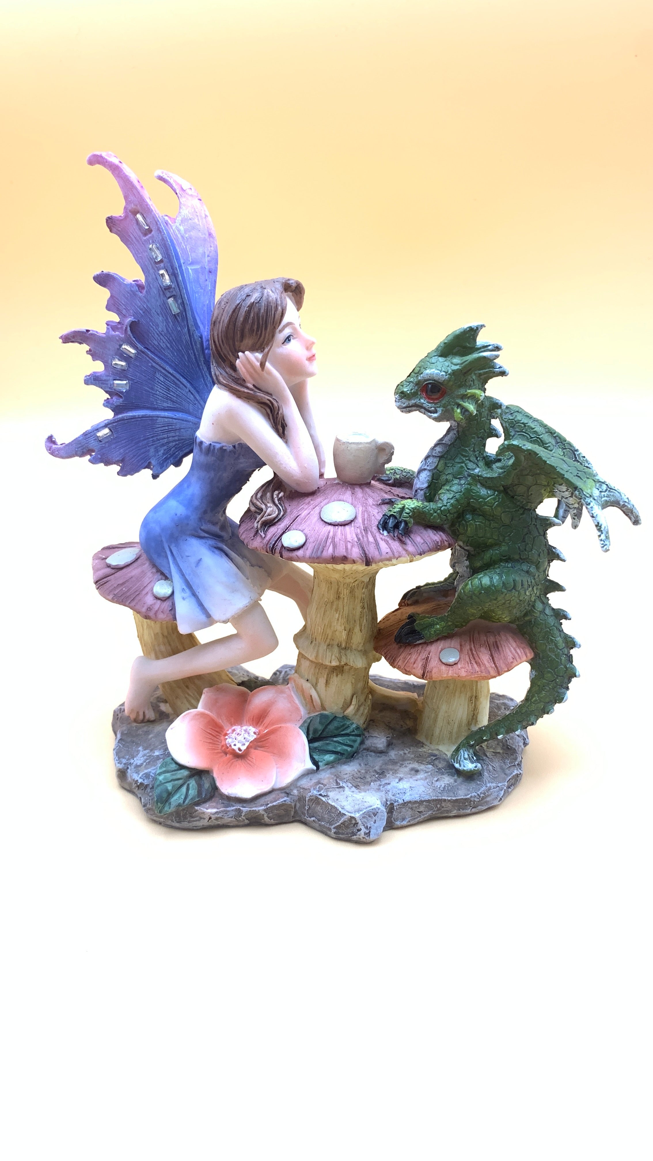 Figura Hada y Dragón Tomando el Té – Presencia e Introspección (15 cm)