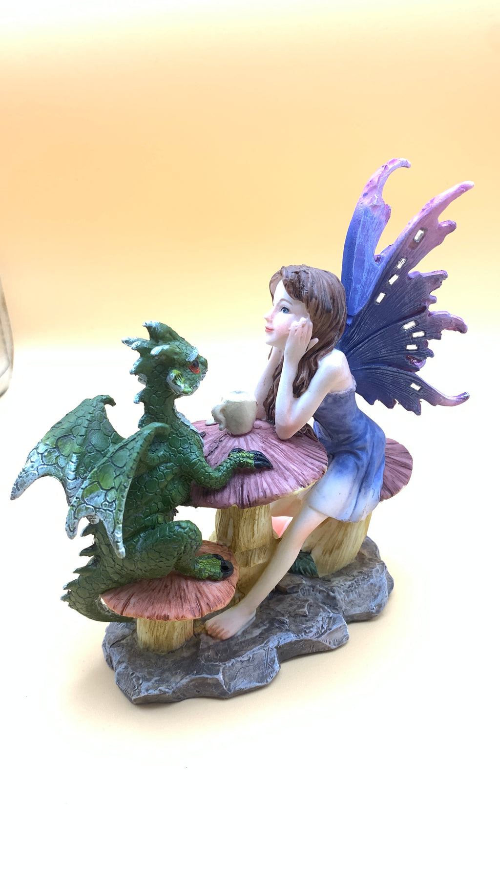 Figura Hada y Dragón Tomando el Té – Presencia e Introspección (15 cm)