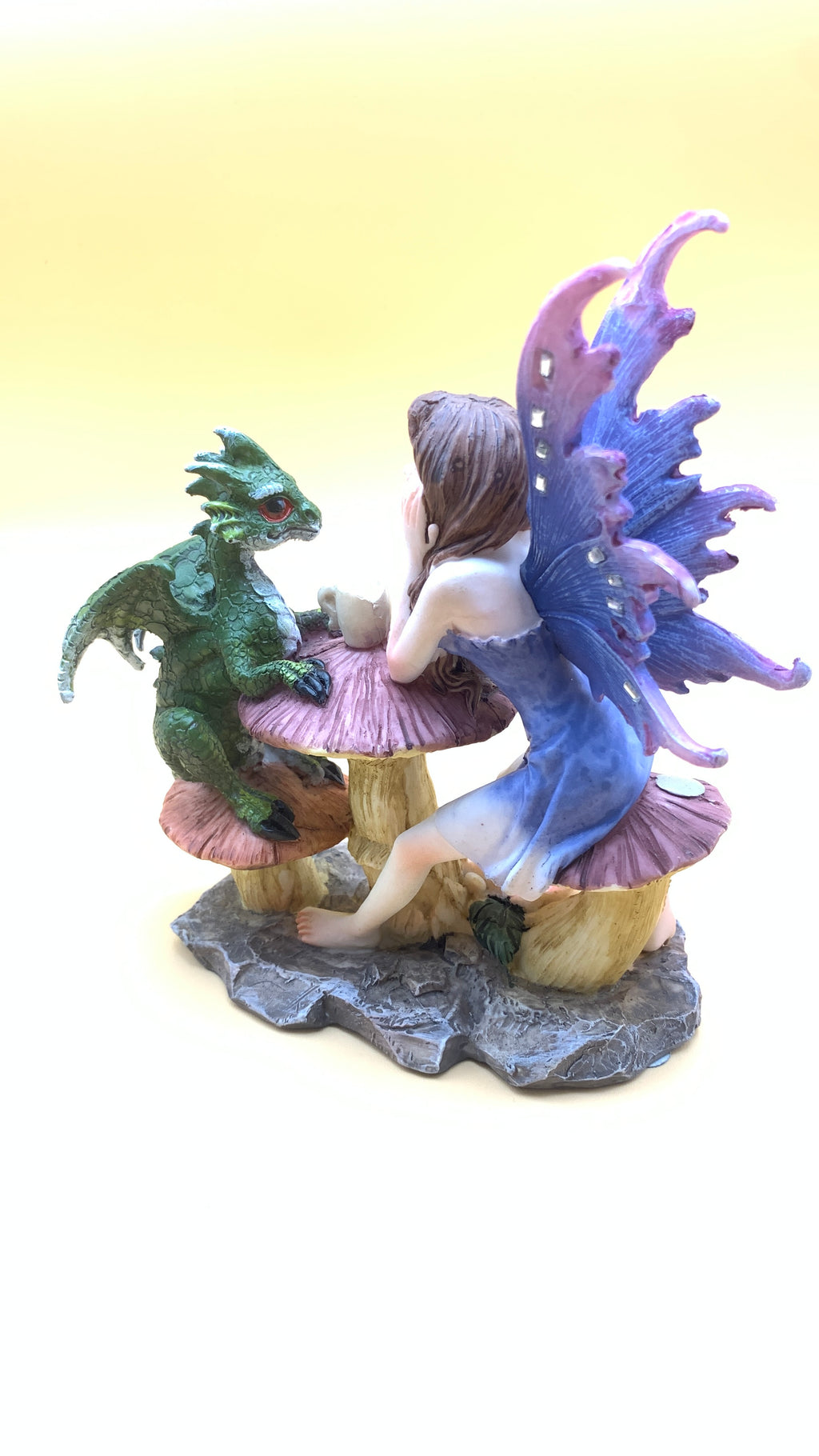 Figura Hada y Dragón Tomando el Té – Presencia e Introspección (15 cm)